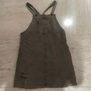 Overall dress.